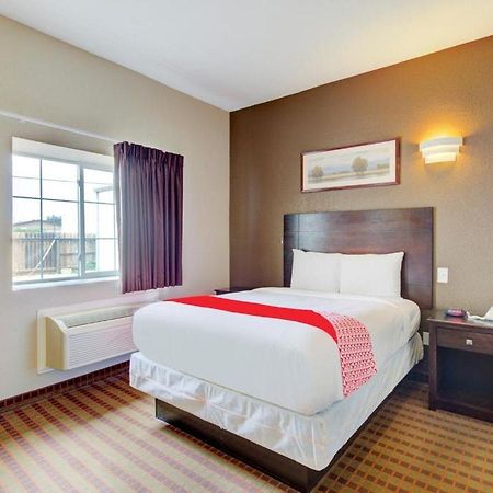 Hotel Dilley Grand 외부 사진